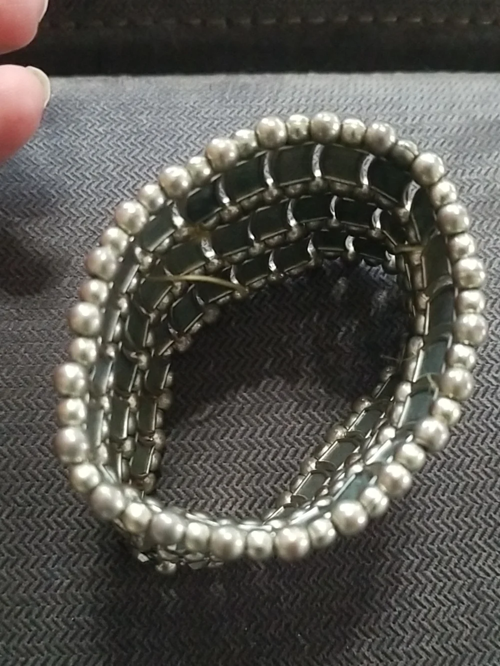Vintage Strechy Liquid Bracelet With Stones
